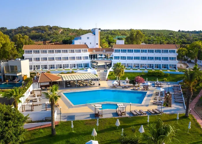 Adelais Bay Hotel